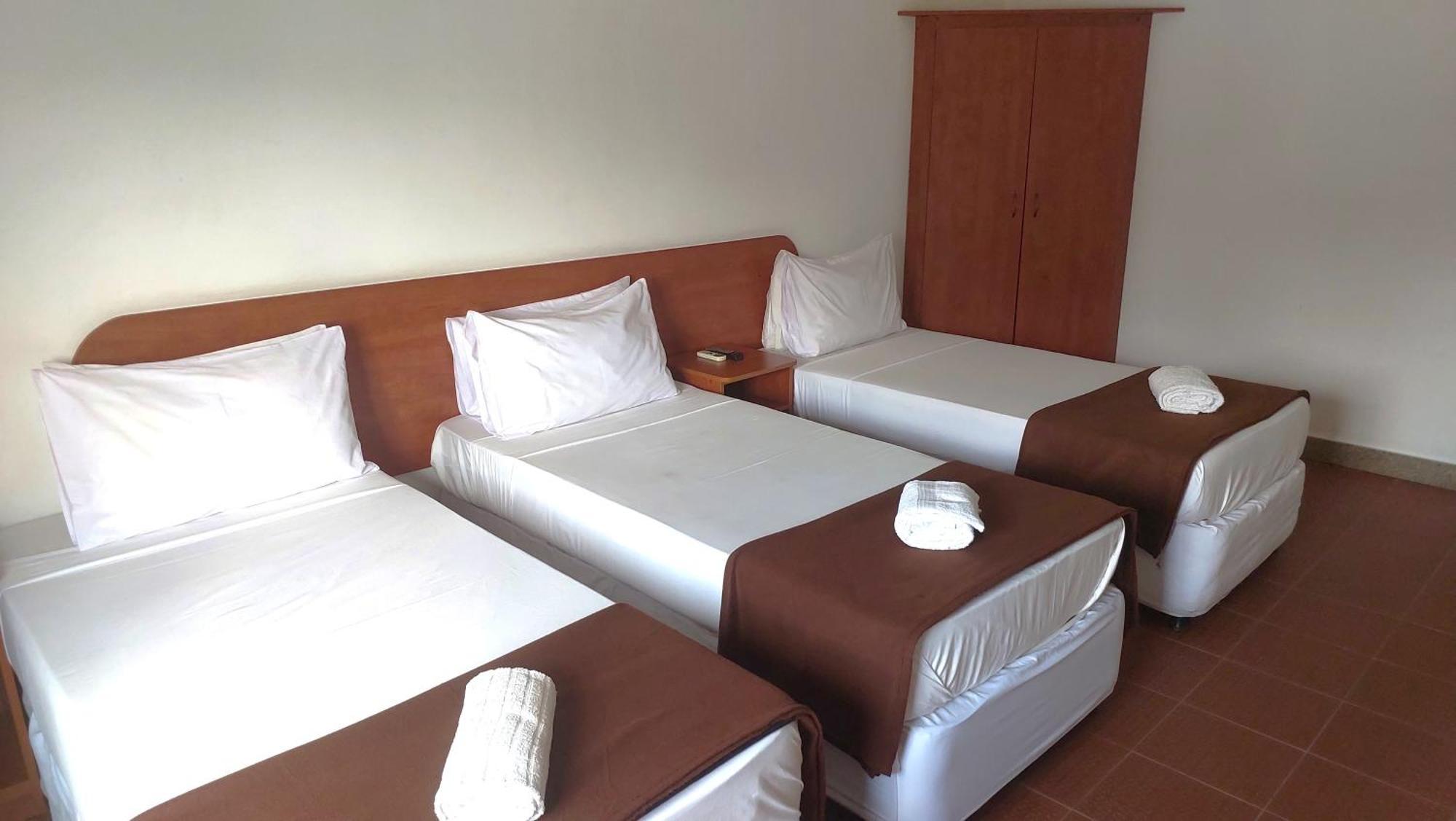 Hotel אינהמבאנה מראה חיצוני תמונה